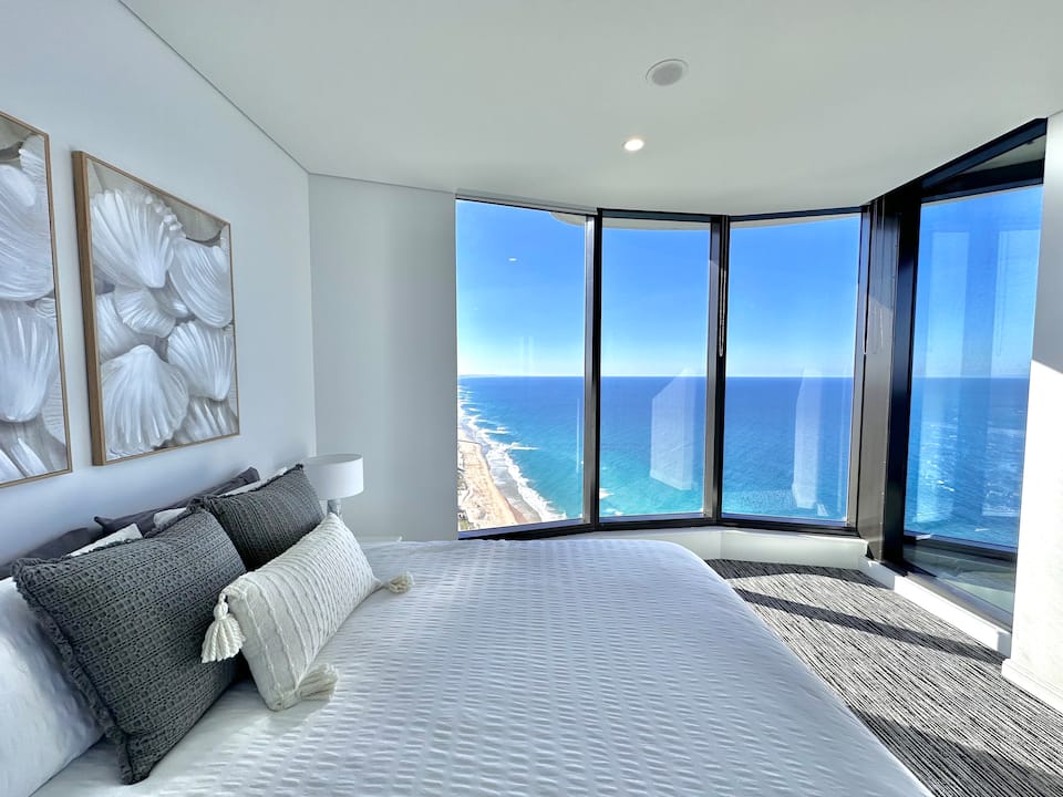 Luxury 3-Bedroom Ocean View Condo photo 1